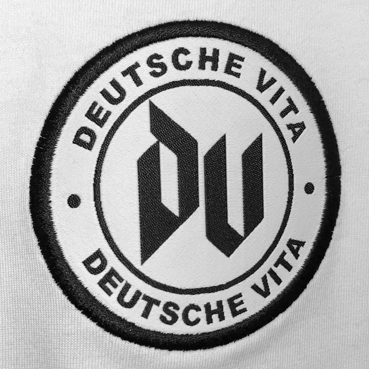 DV2 CD + Ringershirt Weiß